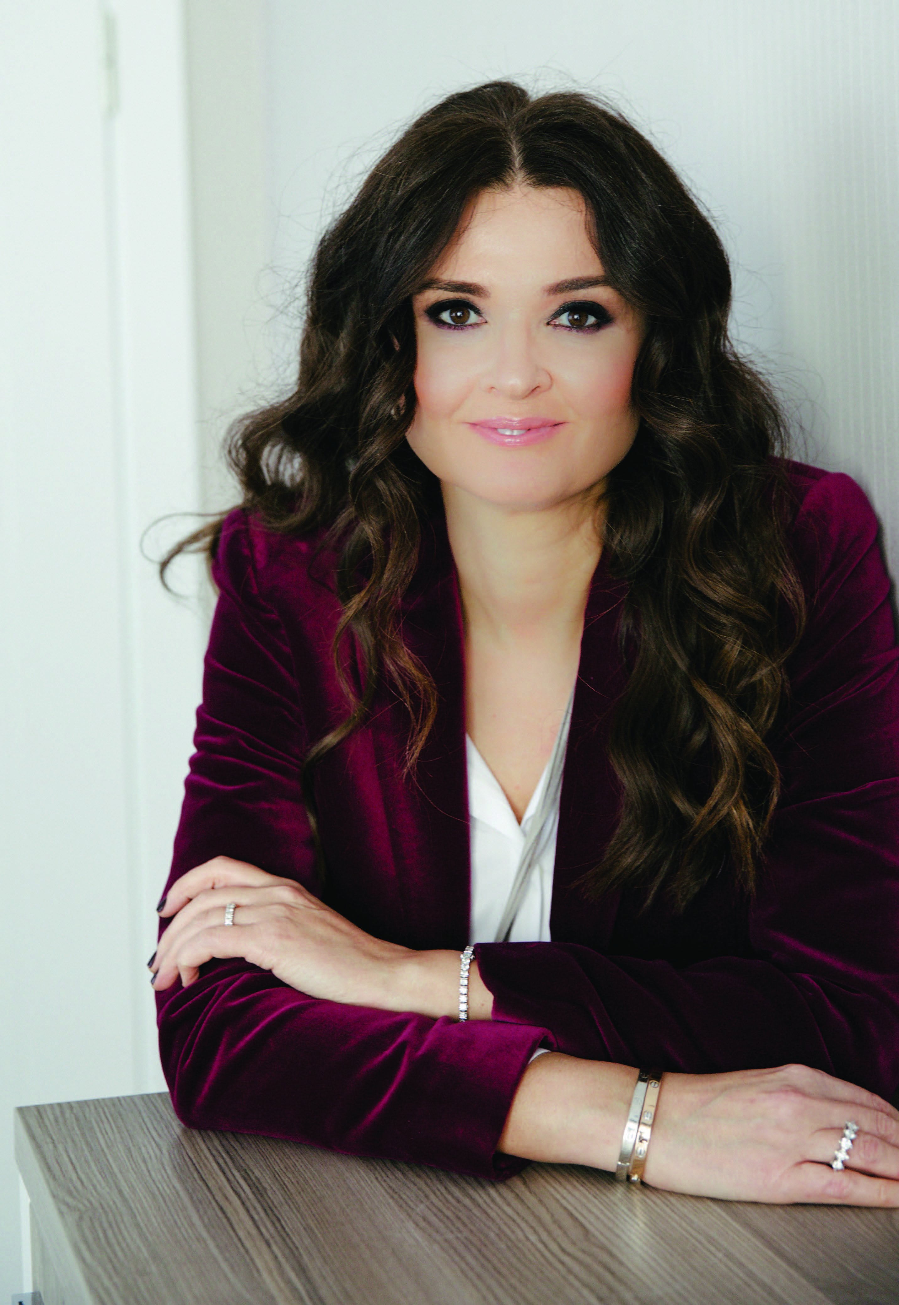 Breaking the Glass Ceiling: Women’s Entrepreneurship and the Struggle in Dentistry!