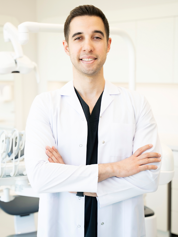 Dr. Dt. Aydın Egem Yuvanç - Prosthetics