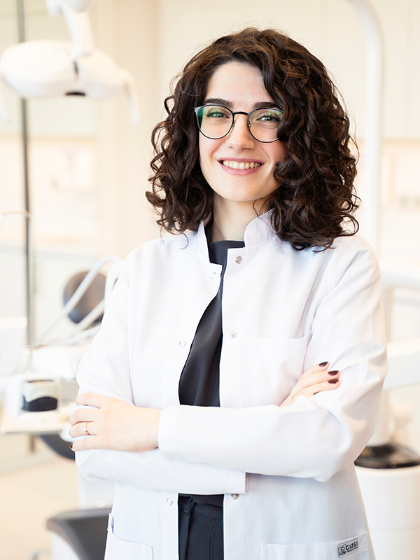 Spec. Dt. Şevval İrem Aydın Karagüllü - Pedodontist